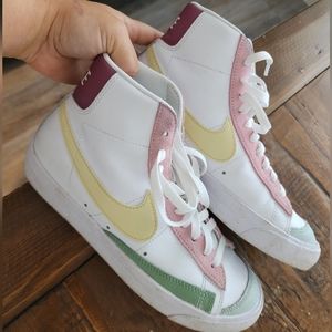 Pastel nike blazers